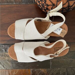 Toms Cream Cross-Strap Sandals